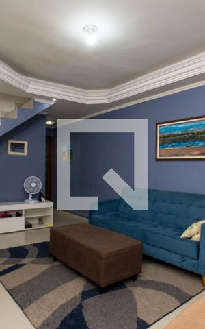Casa à venda com 125m², 3 quartos e 2 vagas Casa à venda com 125m², 3 quartos e 2 vagasSala