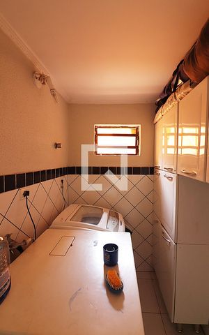 Casa à venda com 246m², 3 quartos e 3 vagasÁrea de Serviço