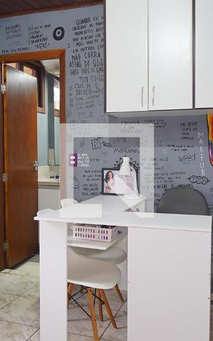 Casa para alugar com 110m², 2 quartos e 2 vagasSuíte 1