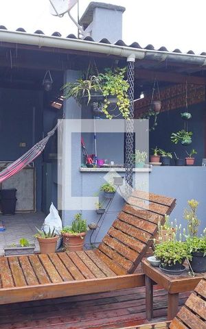 Casa para alugar com 110m², 2 quartos e 2 vagasPátio