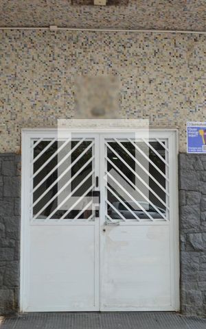 Studio à venda com 30m², 1 quarto e sem vaga Studio à venda com 30m², 1 quarto e sem vagaFachada + Plaquinha