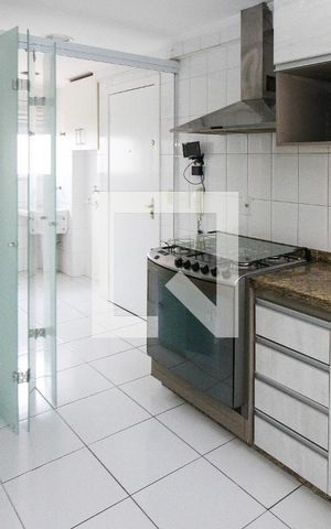 Apartamento à venda com 110m², 3 quartos e 2 vagas Apartamento à venda com 110m², 3 quartos e 2 vagasCozinha