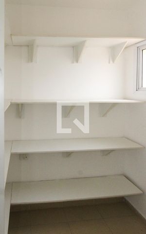 Apartamento à venda com 110m², 3 quartos e 2 vagas Apartamento à venda com 110m², 3 quartos e 2 vagasDispensa
