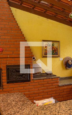 Casa à venda com 313m², 4 quartos e 3 vagas Casa à venda com 313m², 4 quartos e 3 vagasÁrea de lazer - churrasqueira
