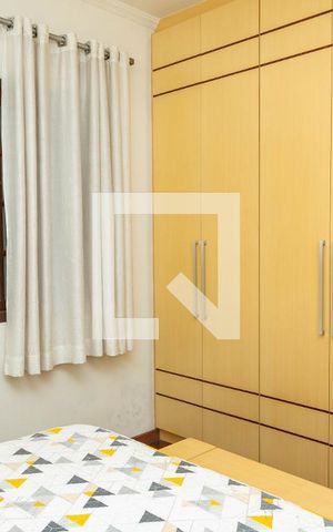 Casa à venda com 313m², 4 quartos e 3 vagas Casa à venda com 313m², 4 quartos e 3 vagasQuarto 1 - suíte