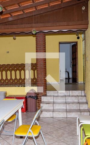 Casa à venda com 313m², 4 quartos e 3 vagas Casa à venda com 313m², 4 quartos e 3 vagasÁrea de lazer - churrasqueira