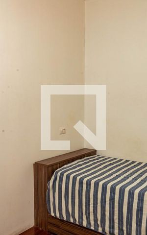Casa à venda com 313m², 4 quartos e 3 vagas Casa à venda com 313m², 4 quartos e 3 vagasQuarto 3
