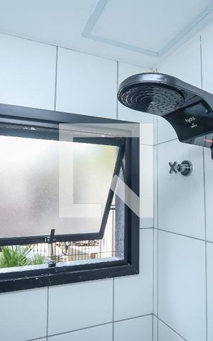 Studio à venda com 28m², 1 quarto e sem vaga Studio à venda com 28m², 1 quarto e sem vagaBanheiro