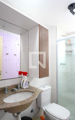 Apartamento à venda com 49m², 2 quartos e 1 vaga Apartamento à venda com 49m², 2 quartos e 1 vagaBanheiro
