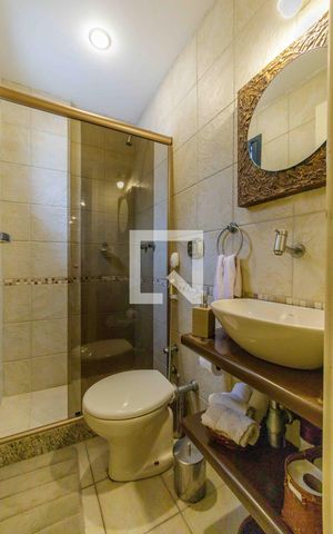 Apartamento para alugar com 195m², 2 quartos e 2 vagas Apartamento para alugar com 195m², 2 quartos e 2 vagasBanheiro Social