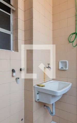 Apartamento à venda com 72m², 2 quartos e 1 vagaÁrea de Serviço