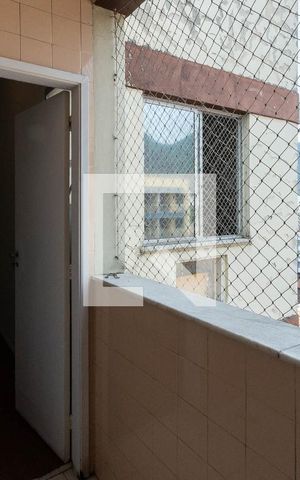 Apartamento à venda com 72m², 2 quartos e 1 vagaÁrea de Serviço