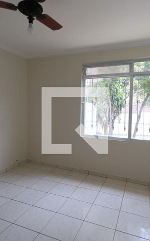 Casa à venda com 70m², 1 quarto e sem vagaQuarto