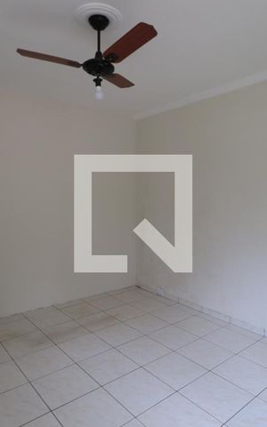 Casa à venda com 70m², 1 quarto e sem vagaQuarto