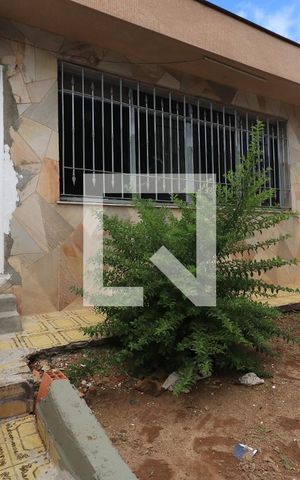 Casa à venda com 70m², 1 quarto e sem vagaEntrada