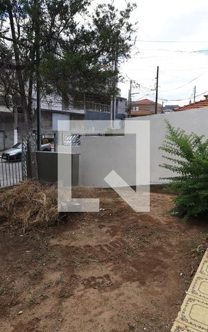 Casa à venda com 70m², 1 quarto e sem vagaEntrada