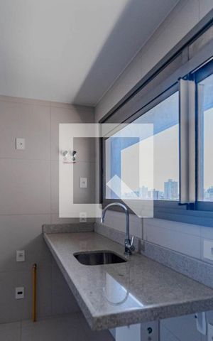 Apartamento à venda com 137m², 3 quartos e 2 vagas Apartamento à venda com 137m², 3 quartos e 2 vagasCozinha e Área de Serviço