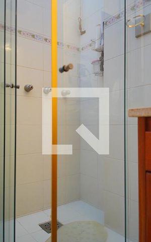 Casa à venda com 270m², 4 quartos e 4 vagasBanheiro Corredor