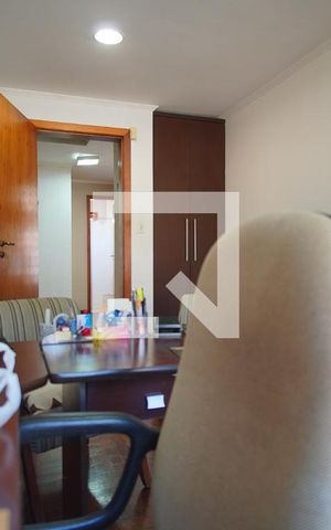 Casa à venda com 270m², 4 quartos e 4 vagasGabinete