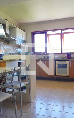 Casa à venda com 270m², 4 quartos e 4 vagasCozinha