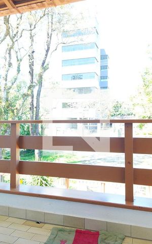 Casa à venda com 270m², 4 quartos e 4 vagasQuarto 2 - Suíte - Varanda