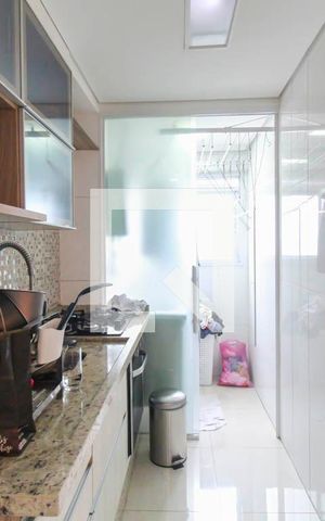Apartamento à venda com 47m², 2 quartos e 1 vaga Apartamento à venda com 47m², 2 quartos e 1 vagaCozinha
