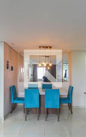 Apartamento à venda com 47m², 2 quartos e 1 vaga Apartamento à venda com 47m², 2 quartos e 1 vagaSala de Jantar