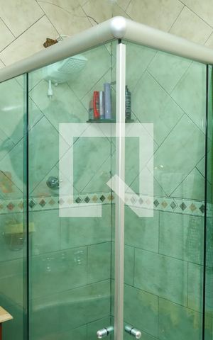 Casa para alugar com 120m², 3 quartos e 6 vagasBanheiro 1 - Suíte