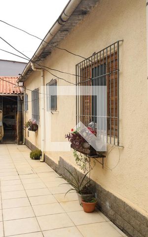 Casa para alugar com 120m², 3 quartos e 6 vagasQuintal