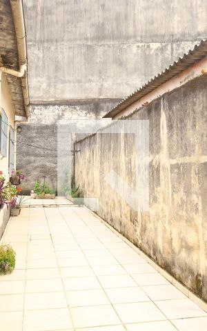 Casa para alugar com 120m², 3 quartos e 6 vagasQuintal