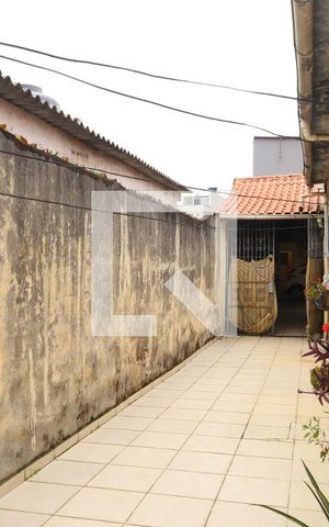 Casa para alugar com 120m², 3 quartos e 6 vagasQuintal