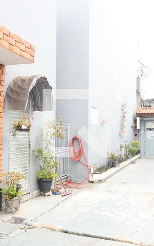 Casa para alugar com 120m², 3 quartos e 6 vagasQuintal e Garagem