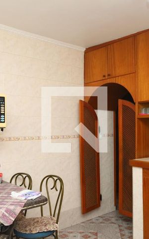 Casa para alugar com 120m², 3 quartos e 6 vagasCozinha