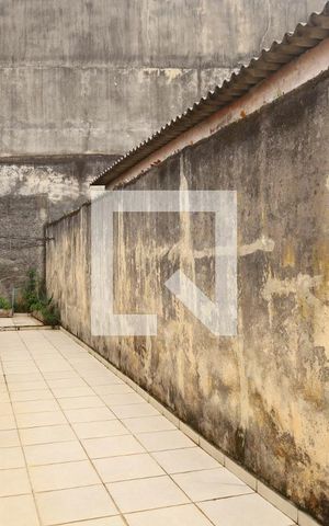 Casa para alugar com 120m², 3 quartos e 6 vagasQuintal