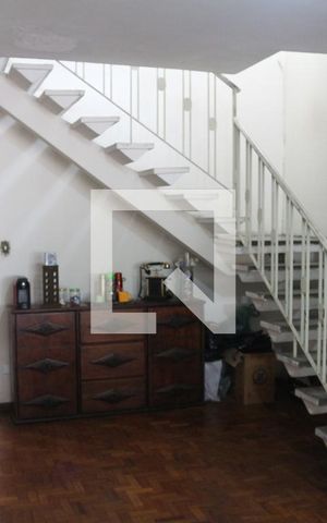 Casa à venda com 125m², 2 quartos e 1 vagaSala