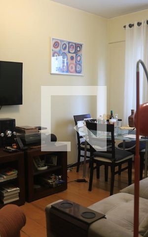 Apartamento à venda com 53m², 2 quartos e 1 vagaSala