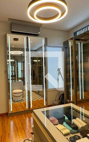 Casa de condomínio à venda com 453m², 3 quartos e 4 vagasCloset da suíte 1