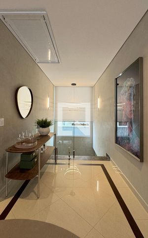 Casa de condomínio à venda com 453m², 3 quartos e 4 vagasHall