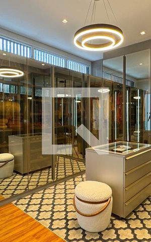 Casa de condomínio à venda com 453m², 3 quartos e 4 vagasCloset da suíte 1