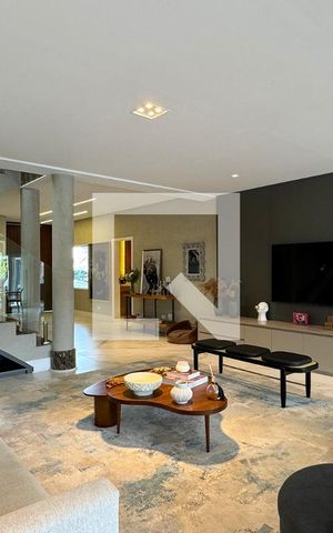 Casa de condomínio à venda com 453m², 3 quartos e 4 vagasSala