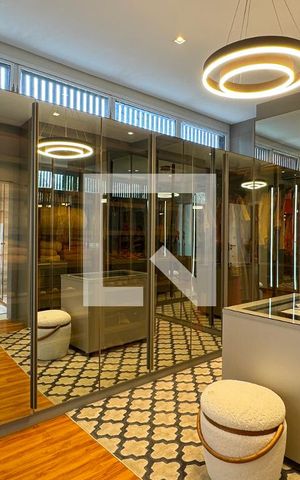 Casa de condomínio à venda com 453m², 3 quartos e 4 vagasCloset da suíte 1
