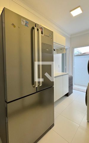 Casa de condomínio à venda com 453m², 3 quartos e 4 vagasÁrea de Serviço
