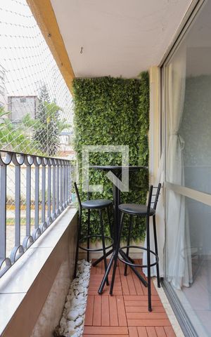 Apartamento à venda com 75m², 2 quartos e 1 vagaVaranda