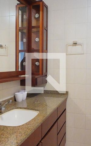 Apartamento para alugar com 165m², 4 quartos e 1 vagaBanheiro Corredor
