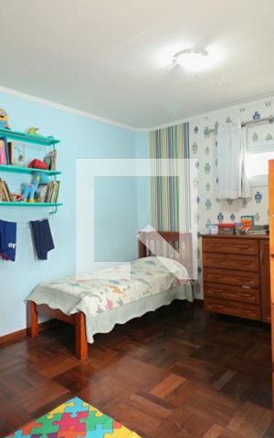Casa à venda com 400m², 4 quartos e 8 vagas Casa à venda com 400m², 4 quartos e 8 vagasQuarto