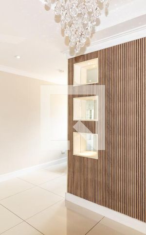 Apartamento à venda com 110m², 3 quartos e sem vaga Apartamento à venda com 110m², 3 quartos e sem vagaSala
