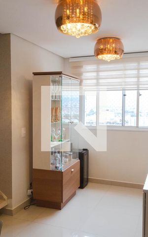 Apartamento para alugar com 128m², 3 quartos e 2 vagas Apartamento para alugar com 128m², 3 quartos e 2 vagasSala