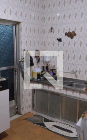 Casa de condomínio à venda com 180m², 4 quartos e 1 vaga Casa de condomínio à venda com 180m², 4 quartos e 1 vagaCozinha