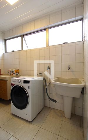 Apartamento à venda com 114m², 3 quartos e 1 vagaÁrea de Serviço