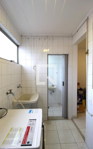 Apartamento à venda com 114m², 3 quartos e 1 vagaÁrea de Serviço